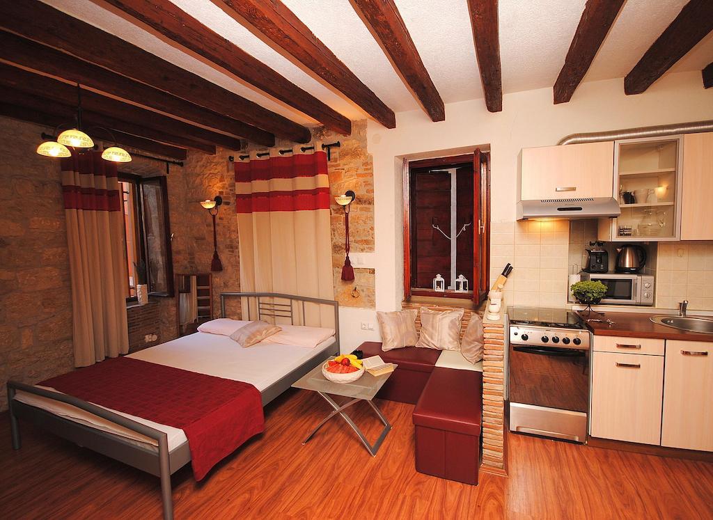 Guesthouse Ancient Stone ロヴィニ 部屋 写真